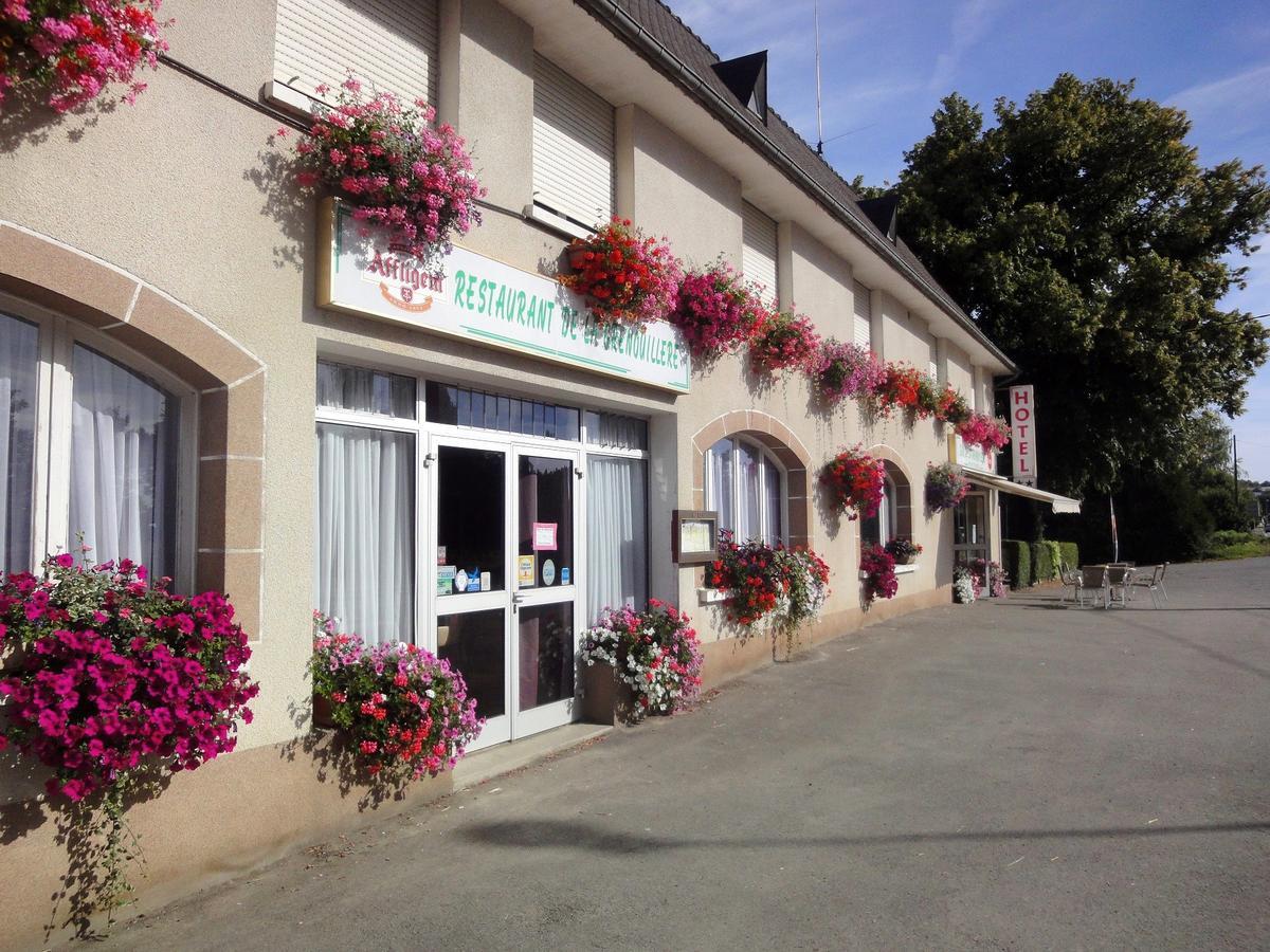 Hotel Restaurant La Grenouillere Vitré Exteriör bild